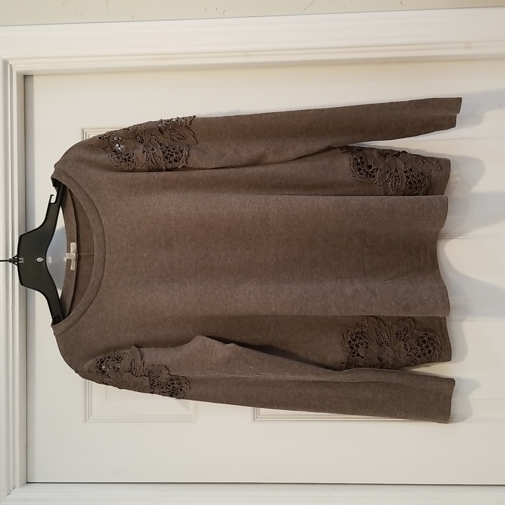 Easel Lace Sweatshirt  Size Small